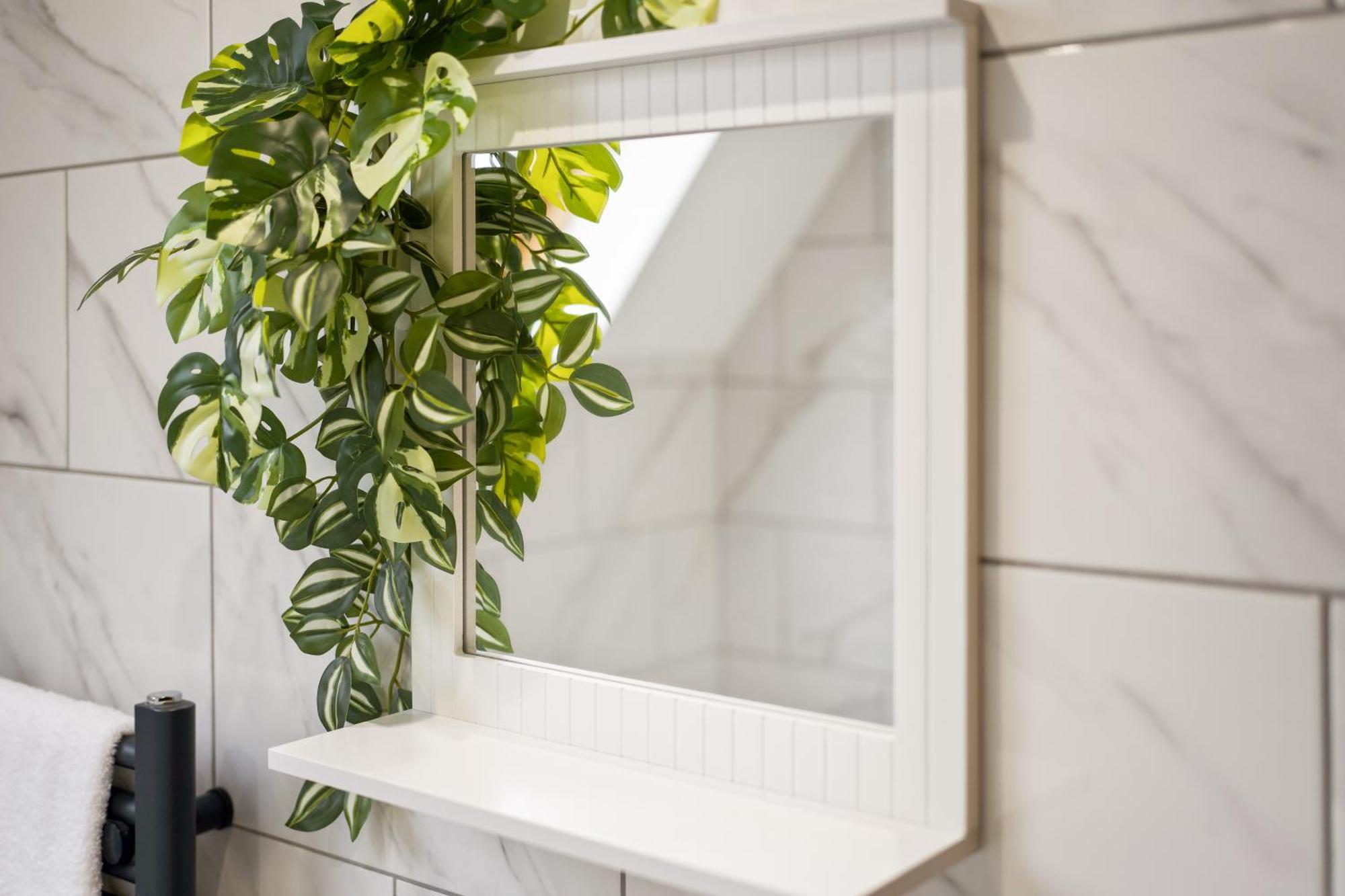 Large, Newly Renovated, Three Bedroom Town Centre Split Level Apartment With Free Parking, Sleeps Seven - Walking Distance To Beach Bournemouth Ngoại thất bức ảnh